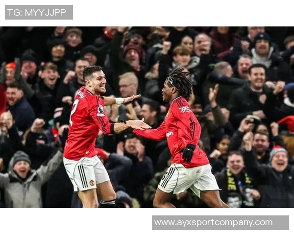 无舍什科曼联战术解析芒特首发阿玛德担任10号位无锋阵布局揭秘